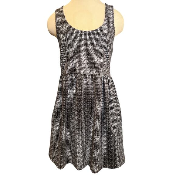 Silence & Noise Urban Outfitters Jumper Dress Pockets Sz 1 Black White Academia - Picture 1 of 8